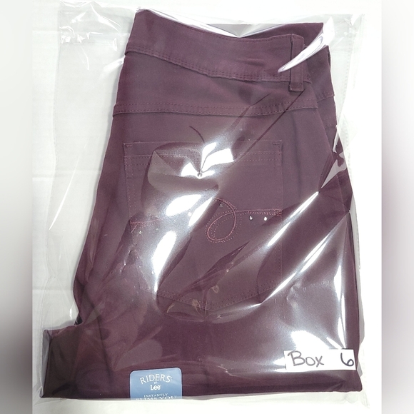 NEW! Lee Riders Womens Colored Jeans Sz 10 - Picture 8 of 8